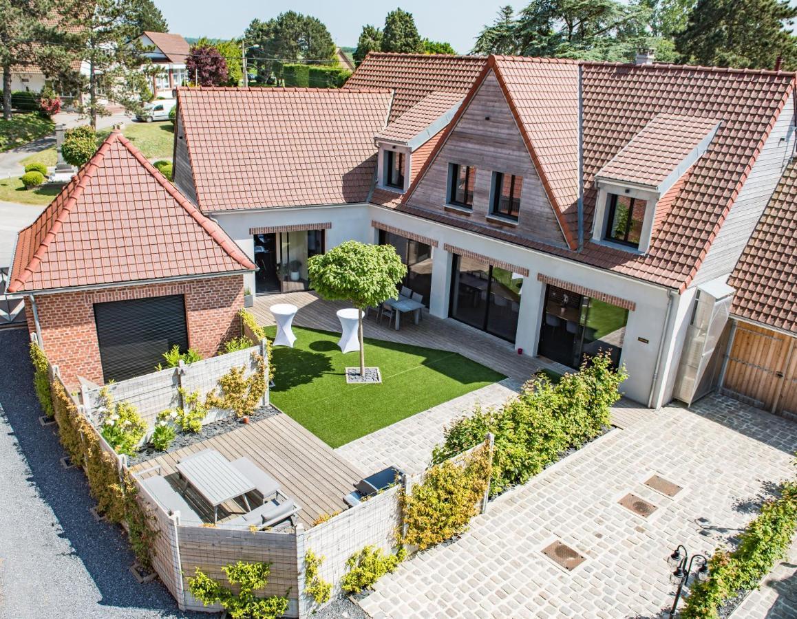 Au Coeur Du Village Saint-Aubin  Luaran gambar